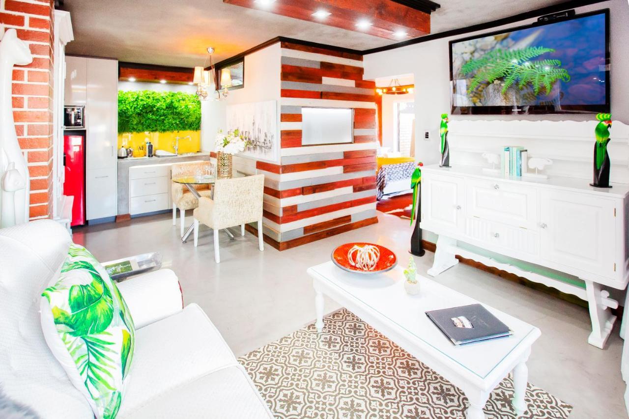 Wilderness Waters Boutique Suites - Adults Only Extérieur photo