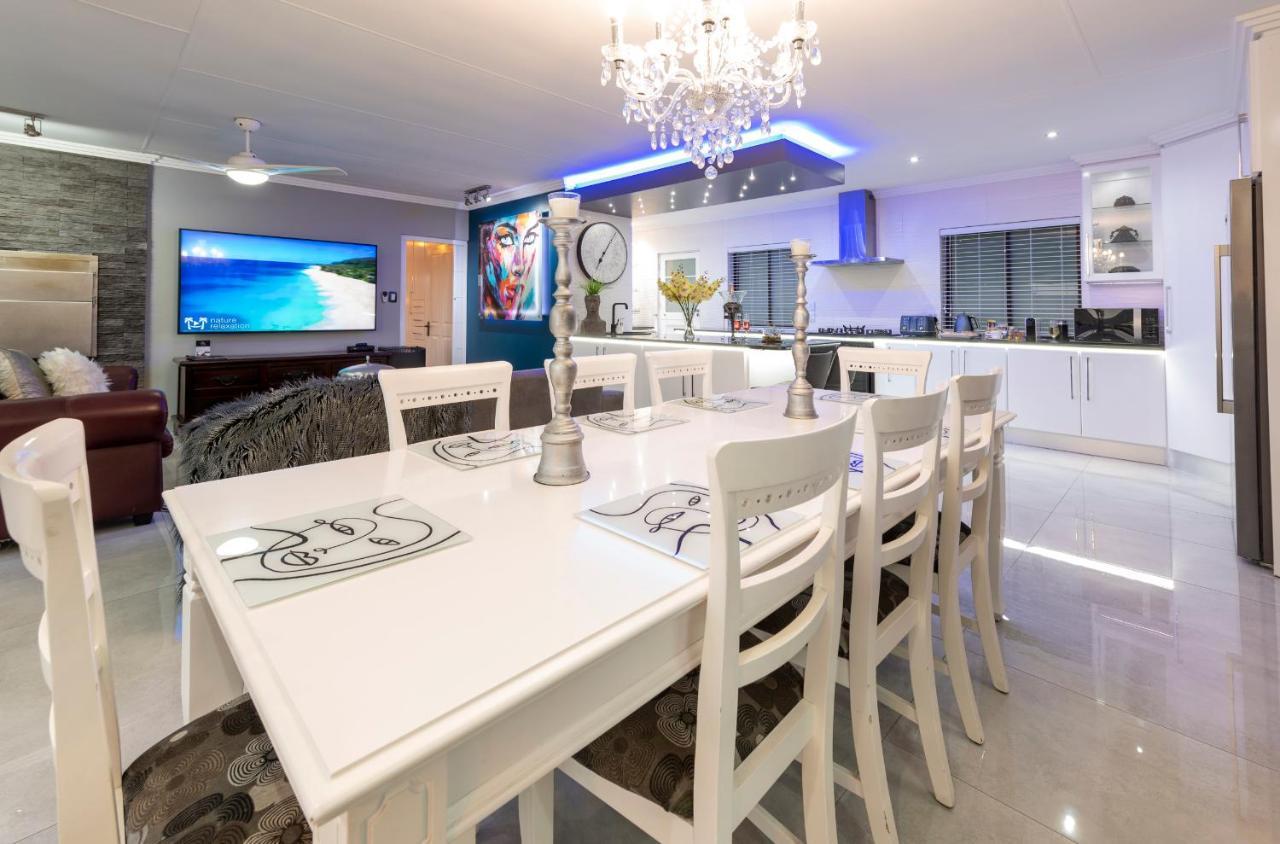 Wilderness Waters Boutique Suites - Adults Only Extérieur photo